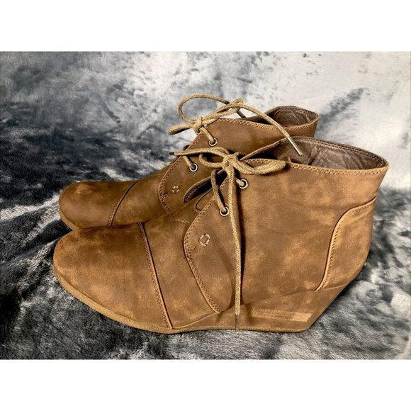 Natural Reflections Wedge Shoe Women’s Brown Lace Boot Size 8 1/2 - Picture 2 of 9